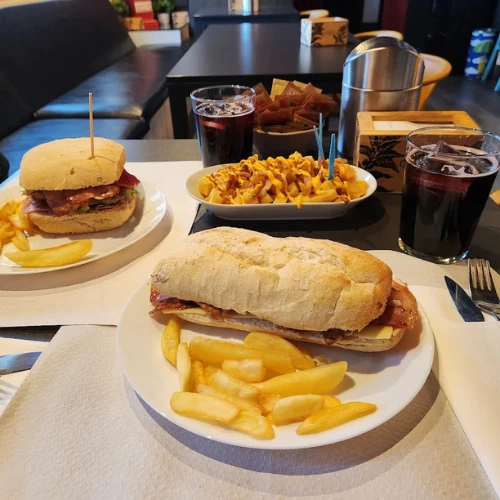 donde-comer-en-cantabria-restaurante-bar-pistones-y-bielas-2